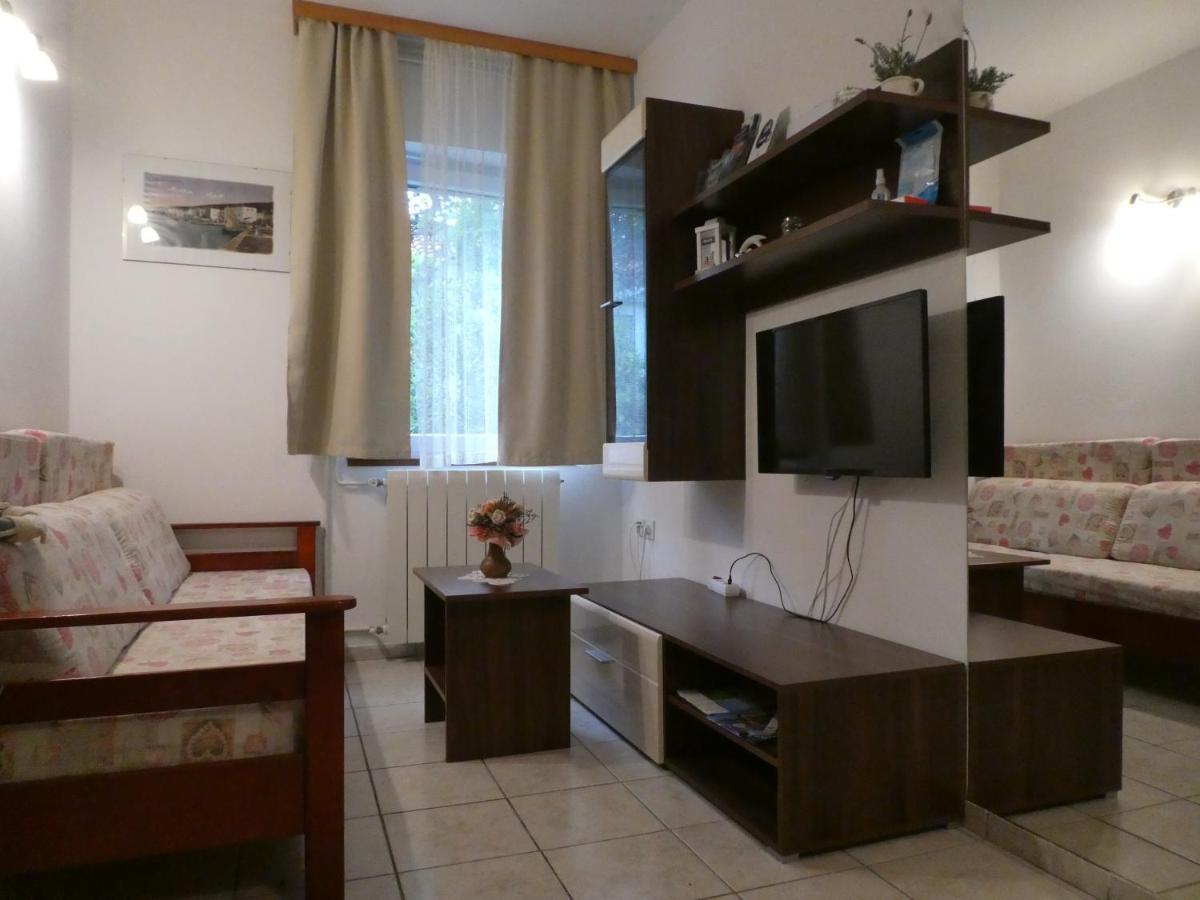 Apartments Milenka Пунат Екстериор снимка